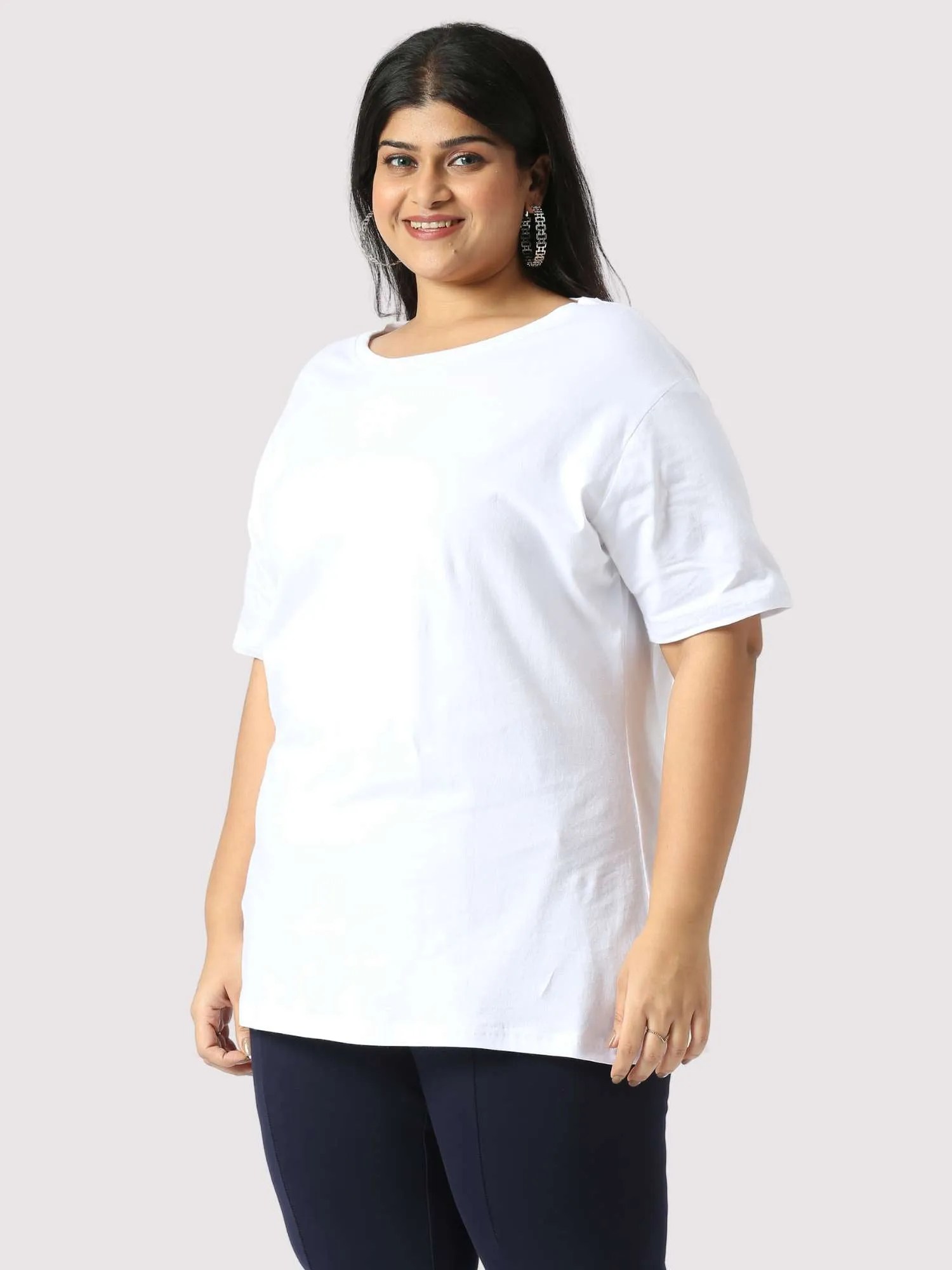 Snow White Round Neck T-Shirt Women's Plus Size